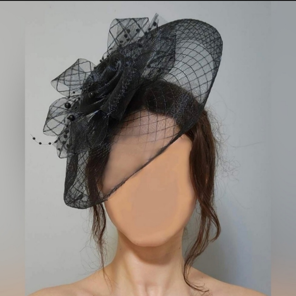 Fascinator - Picture 3 of 7